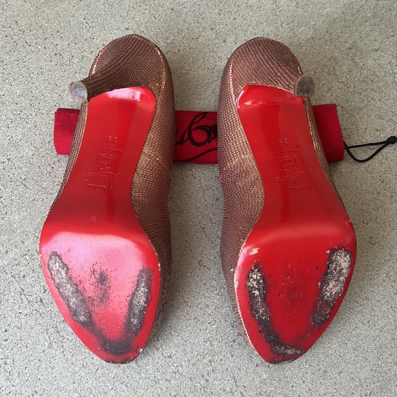 RARE Preowned Christian Louboutin Rose Gold Very Prive paillettes in size 39 - Picture 7 of 10